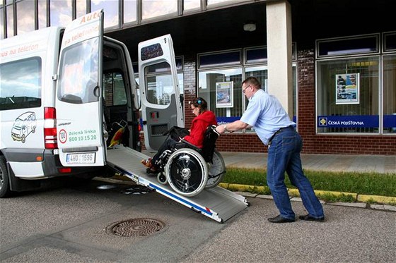 Autobus na zavolanou pouívají i vozíkái