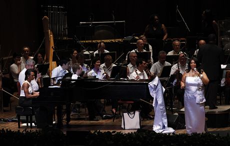 Condoleezza Riceov (vlevo) doprovodila na piano soulovou legendu Arethu Franklin (27. ervence 2010)