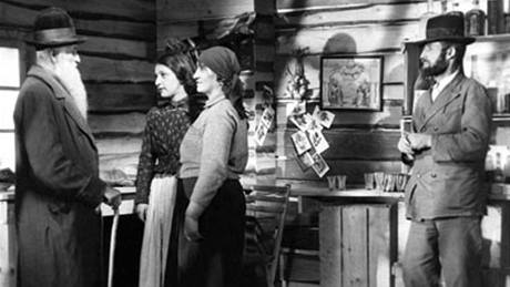 Z filmu Marijka nevěrnice Z filmu Marijka nevěrnice