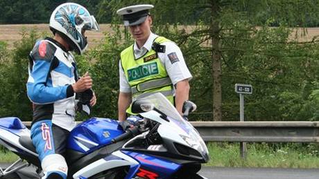 Policisté na Blanensku při dopravně bezpečnostní akci zaměřené na motorkáře. Policisté na Blanensku při dopravně bezpečnostní akci zaměřené na motorkáře.