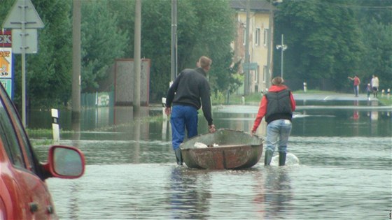 Co dlat, a zase pijde povode? Moná pome meteorologovo desatero´