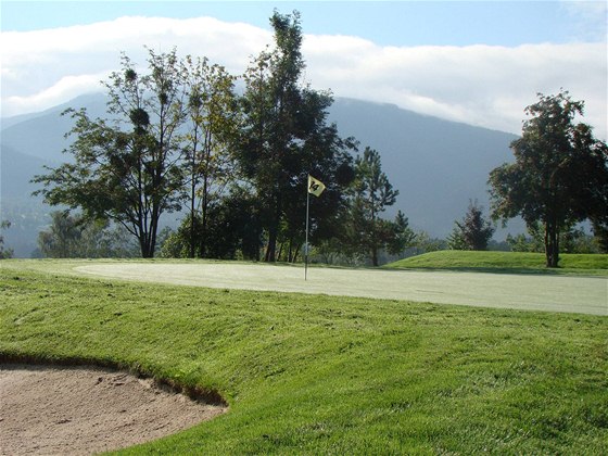 Golfové hit Old Course v eladné, jamka . 14.