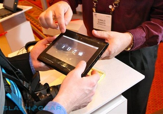 Motorola Verizon tablet