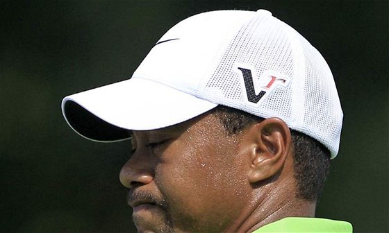 Tiger Woods ve Firestone pedvádí jeden ze svých nejhorích výkon kariéry.