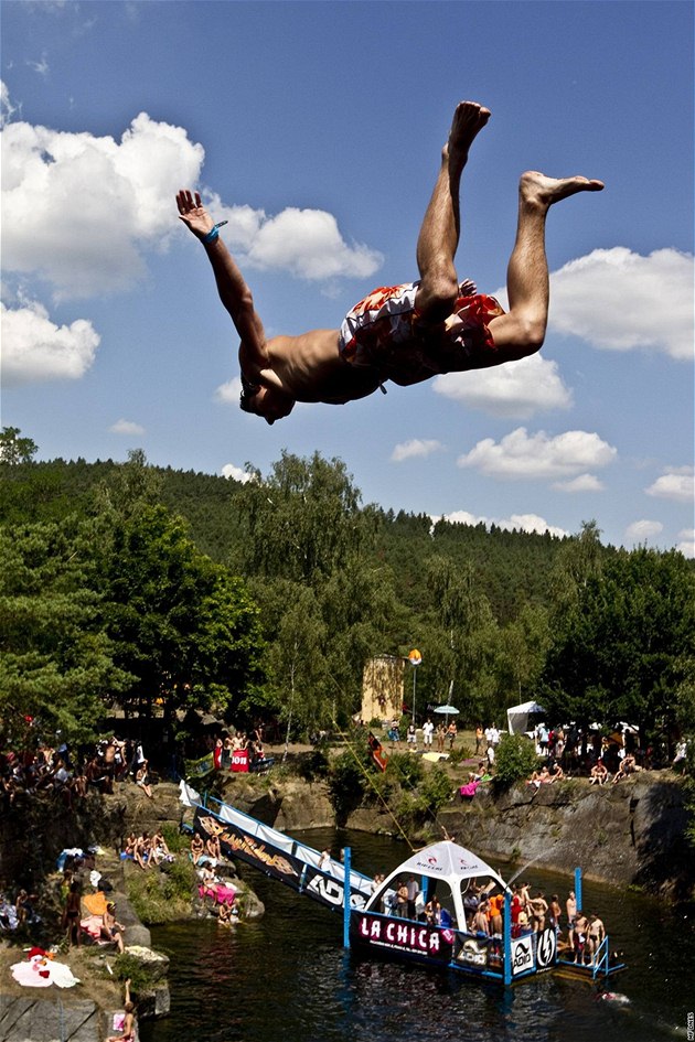 Jedenáctý roník oteveného mistrovství republiky ve skocích do vody High Jump