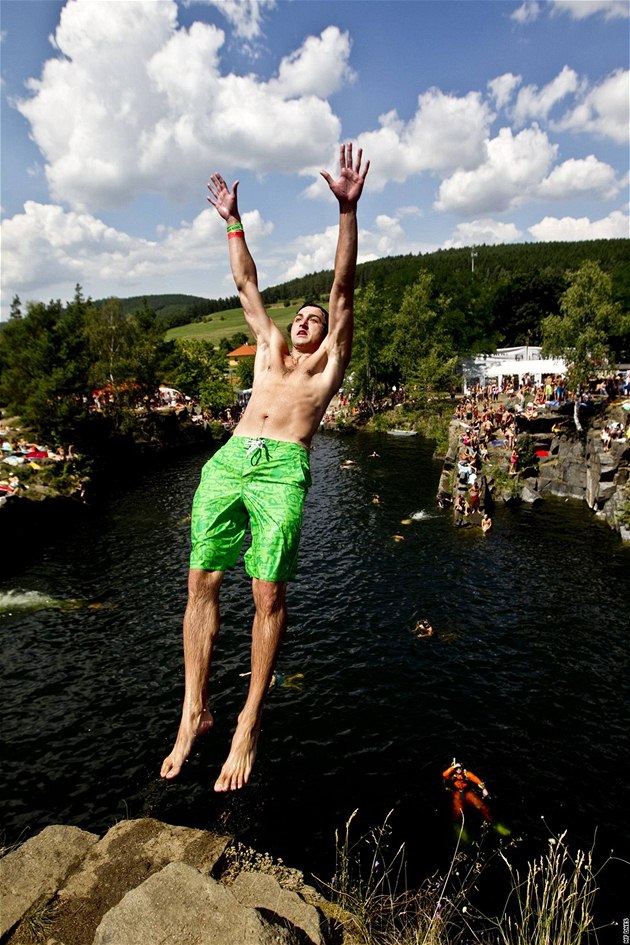 Jedenáctý roník oteveného mistrovství republiky ve skocích do vody High Jump