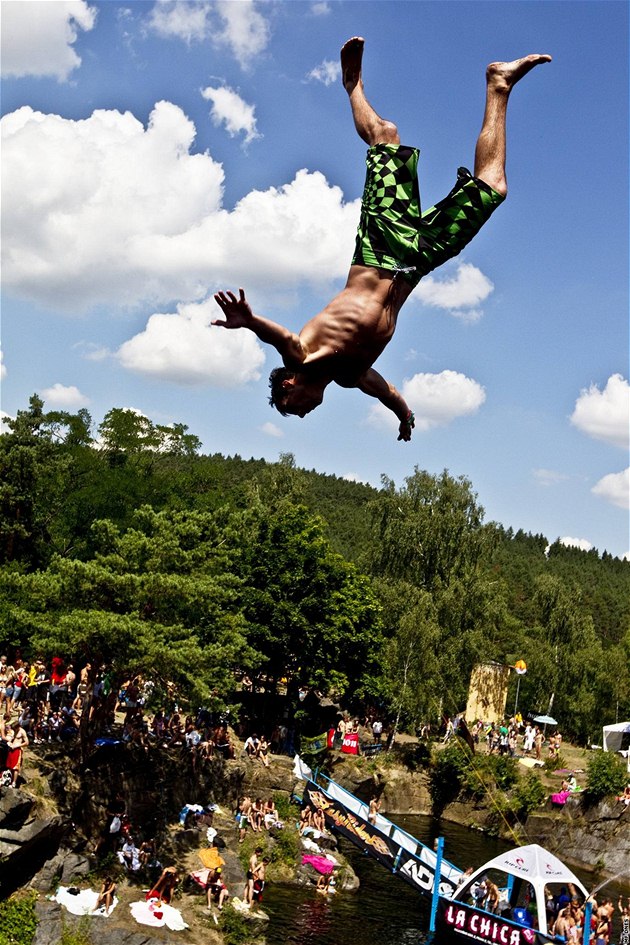 Jedenáctý roník oteveného mistrovství republiky ve skocích do vody High Jump