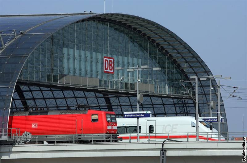 Berlin Hauptbahnhof, Berlín, Nmecko