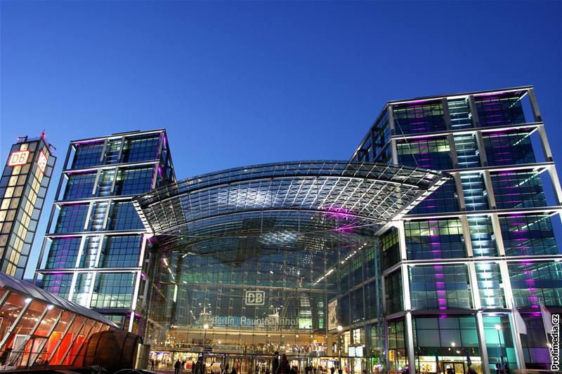 Berlin Hauptbahnhof, Berlín, Nmecko