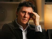 Gabriel Byrne