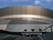 Pt let od huriknu Katrina - Superdome, sportovn hala, kde nalo bhem huriknu pste na dvacet tisc lid