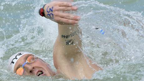 Nmecký plavec Thomas Lurz v závodu na 10 kilometr na mistrovství Evropy v Maarsku.