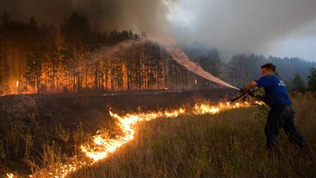 Plameny ruských poár pohlcují desítky tisíc hektar lesa