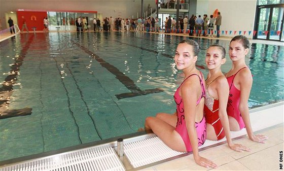 Nový plavecký bazén v Rychnov nad Knnou budou vyuívat i akvabely