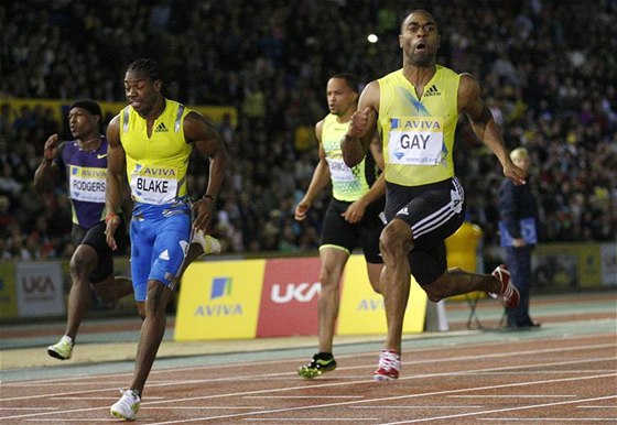 PÁDÍM VPED! Americký sprinter Tyson Gay zabhl na Diamantové lize v Londýn stovku za 9,78 vteiny.