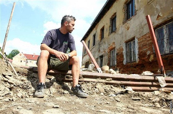 Dm Jiího Jeábka zniený povodní na Liberecku
