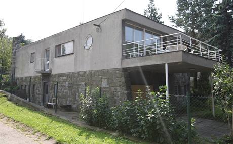 Funkcionalistick lapetova vila v Ostrav je od roku 2008 nrodn kulturn pamtkou