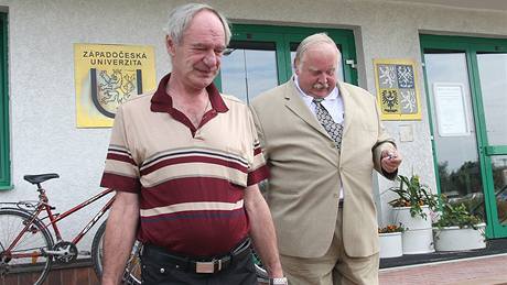Jaroslav Zachariáš, bývalý děkan ZČÚ Jaroslav Zachariáš, bývalý děkan ZČÚ