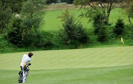 Ondej Bank na golfu, hit Koenec.