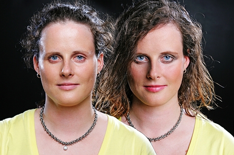 Make-up promna - ped (vlevo) a po