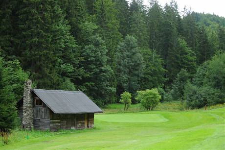 Golfov hit ve Velkch Karlovicch.