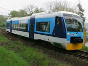 Souprava vlaku RegioShuttle zpsobila hned prvn den na eskch kolejch...