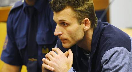 Za podvod vymil zlínský krajský soud Slovákovi Martinu Mikloviovi osm let vzení.