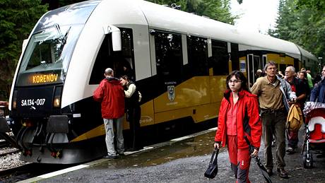Po 65 letech jezdí vlaky na trati Harrachov - Sklářská Poreba v Polsku. Po 65 letech jezdí vlaky na trati Harrachov - Sklářská Poreba v Polsku.