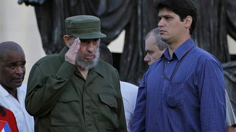 Nkdejí kubánský vdce Fidel Castro opt vystoupil na veejnosti (3. srpna 2010) 