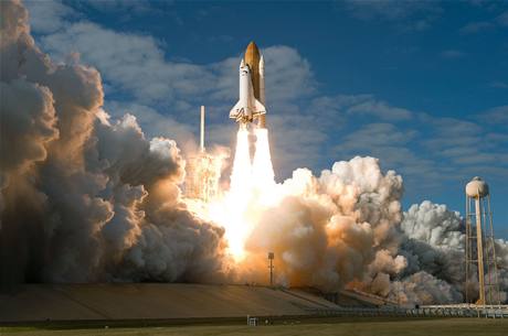 Raketoplán Atllantis pi startu letu STS-129