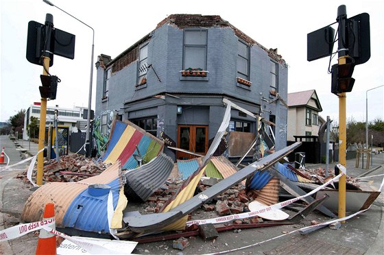 Silné zemtesení napáchalo v druhém nejvtím novozélandském mst Christchurch obrovské kody (5. záí 2010)