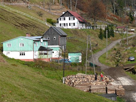 Osada Sokolec pod vrcholem Wielka Sowa