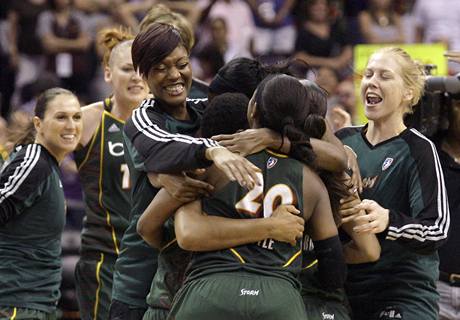 Hrky Seattlu Storm se raduj z postupu do finle WNBA