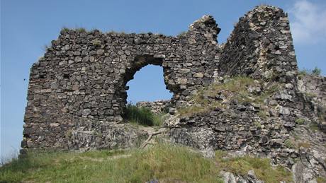 Torzo hradu Oltáík
