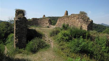 Pozstatky hradu Opárno