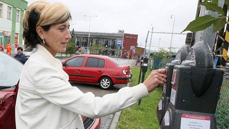 Nové parkovací automaty u vlakového nádraží v Havlíčkově Brodě. Nové parkovací automaty u vlakového nádraží v Havlíčkově Brodě.