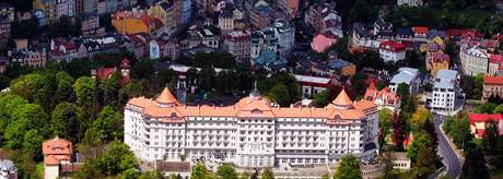 Letecký pohled na Karlovy Vary.