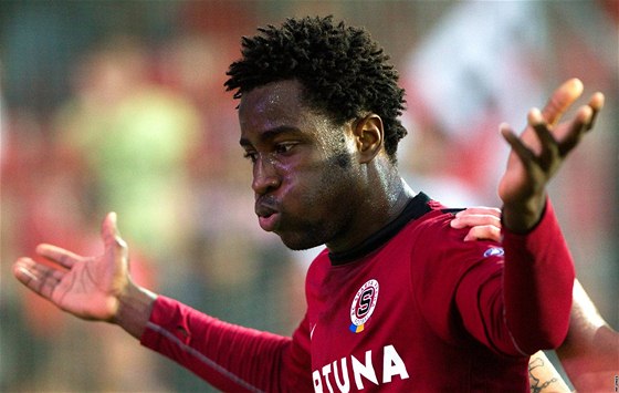 Sparanský útoník Bony Wilfried se raduje ze vsteleného gólu