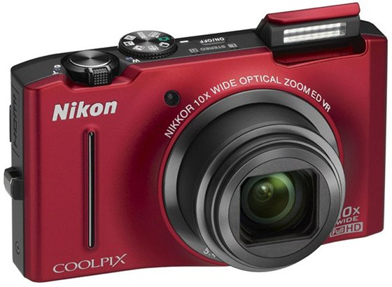 Nikon Coolpix S8100