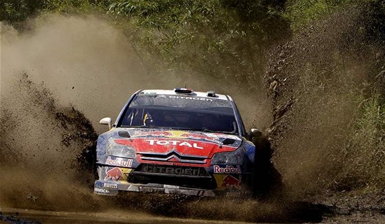 Sébastien Ogier na trati Japonské rallye. 