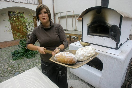 Unikátní mobilní pec na peení chleba v dom U Beránka.