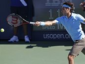 Roger Federer hraje v semifinle tenisovho US Open proti Djokoviovi ze Srbska.