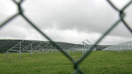 Elektrárna na Moldavě se právě staví, stačí ještě osadit kolektory Elektrárna na Moldavě se právě staví, stačí ještě osadit kolektory