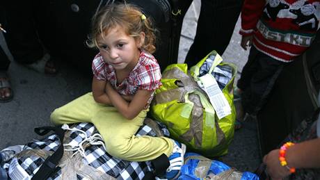 Romové odjídjí z Francie zpt do Rumunska (14. záí 2010)   foto: AP