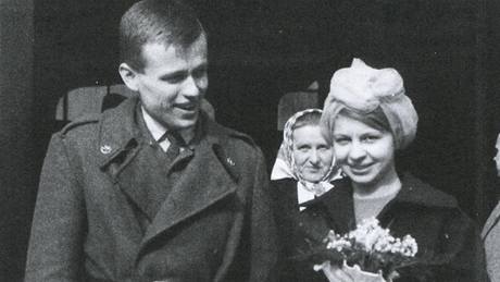 Václav Hrab se ení s pítelkyní Olgou, únor 1962