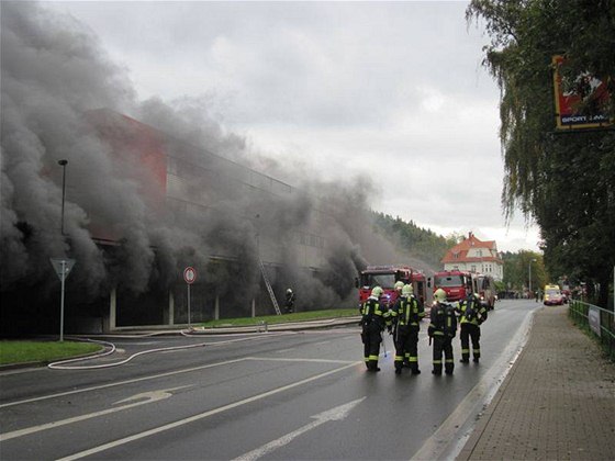 Podzemí karlovarské KV Arény zachvátil poár (27.9.2010)