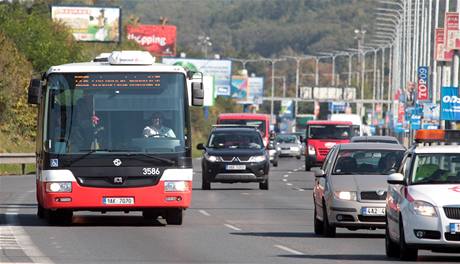 Autobus slo 125 bude jezdit po Jin spojce.