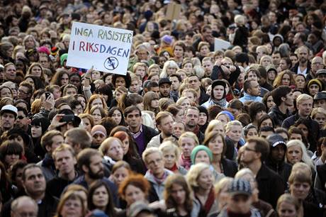 Stockholm. "Ne rasitm v parlamentu". Protesty proti vstupu nacionalist do vdskho parlamentu