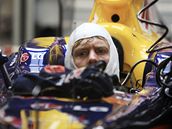 Sebastian Vettel pi druhm trninku na Velkou cenu Singapuru