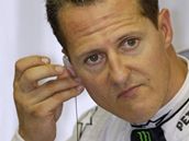 Michael Schumacher ped trninkem na Velkou cenu Singapuru. 